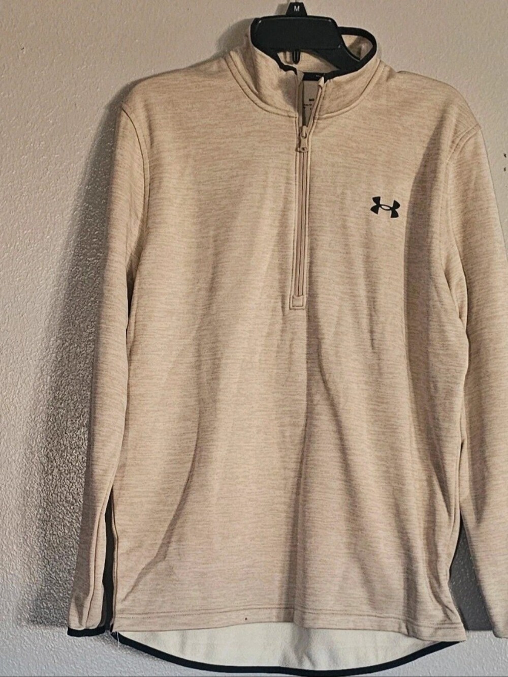 Under Armour Men’s Beige 1/4 Zip Performance Pullover Medium